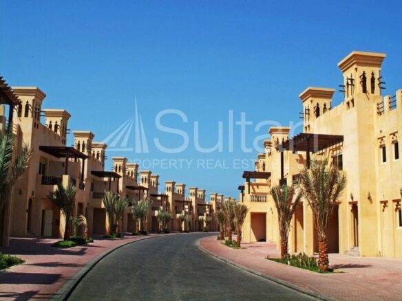 Stylish neighborhood modern living | Dont miss