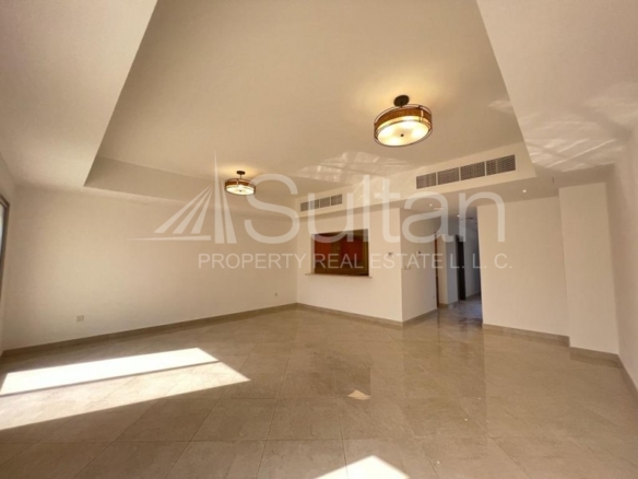 Stunning Swimming Pool View 3+Maid Bayti Villa