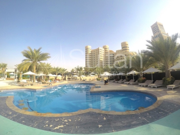 Lovely Lagoon View Studio Included Utilities!