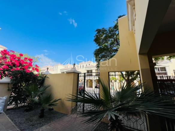 Stunning 4 Bedroom Golf View Great Price