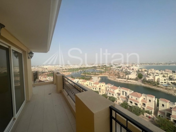 Live Like A King  | Spacious Penthouse Lagoon View