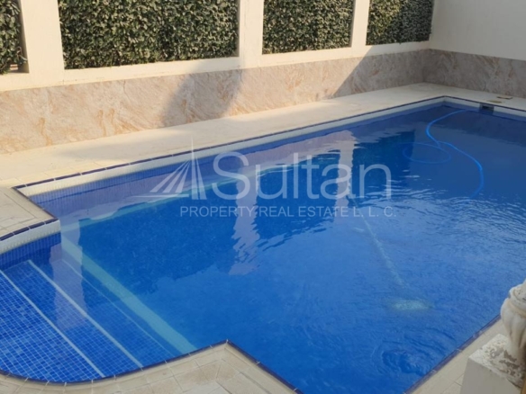 Marvelous 3Maid with Pool Beach/Mall/School Access
