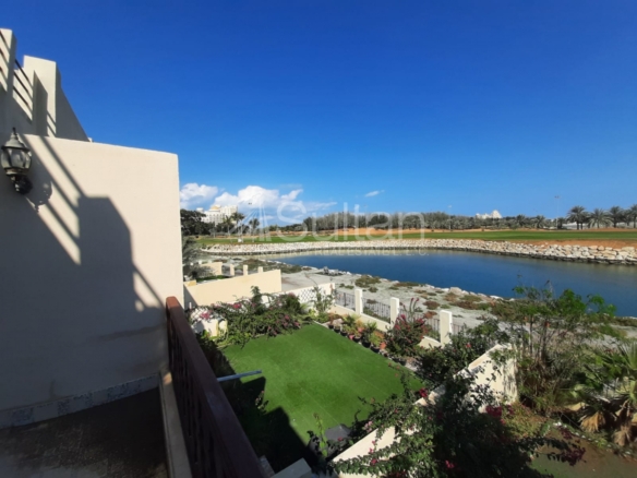 Marvelous Lagoon View 3 Bed Mall/ Beach Access