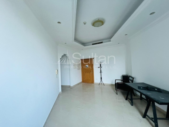 Cozy furnished golf view 1BR in Palce Hotel