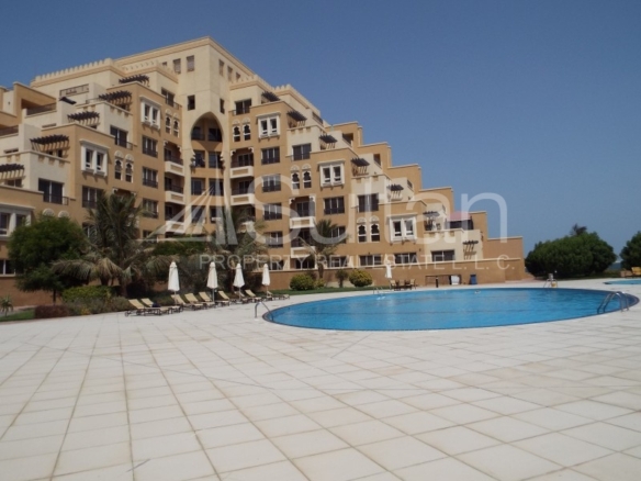 Amazing Garden/Sea View 3 BR Gym/Beach/Pool Access