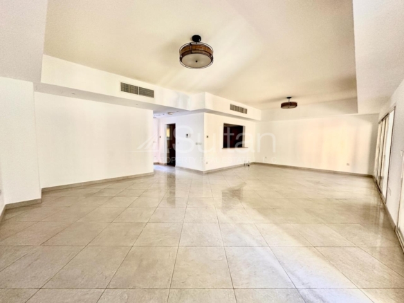 Bayti 4 Bed Beach/Pool/ Access Great Location