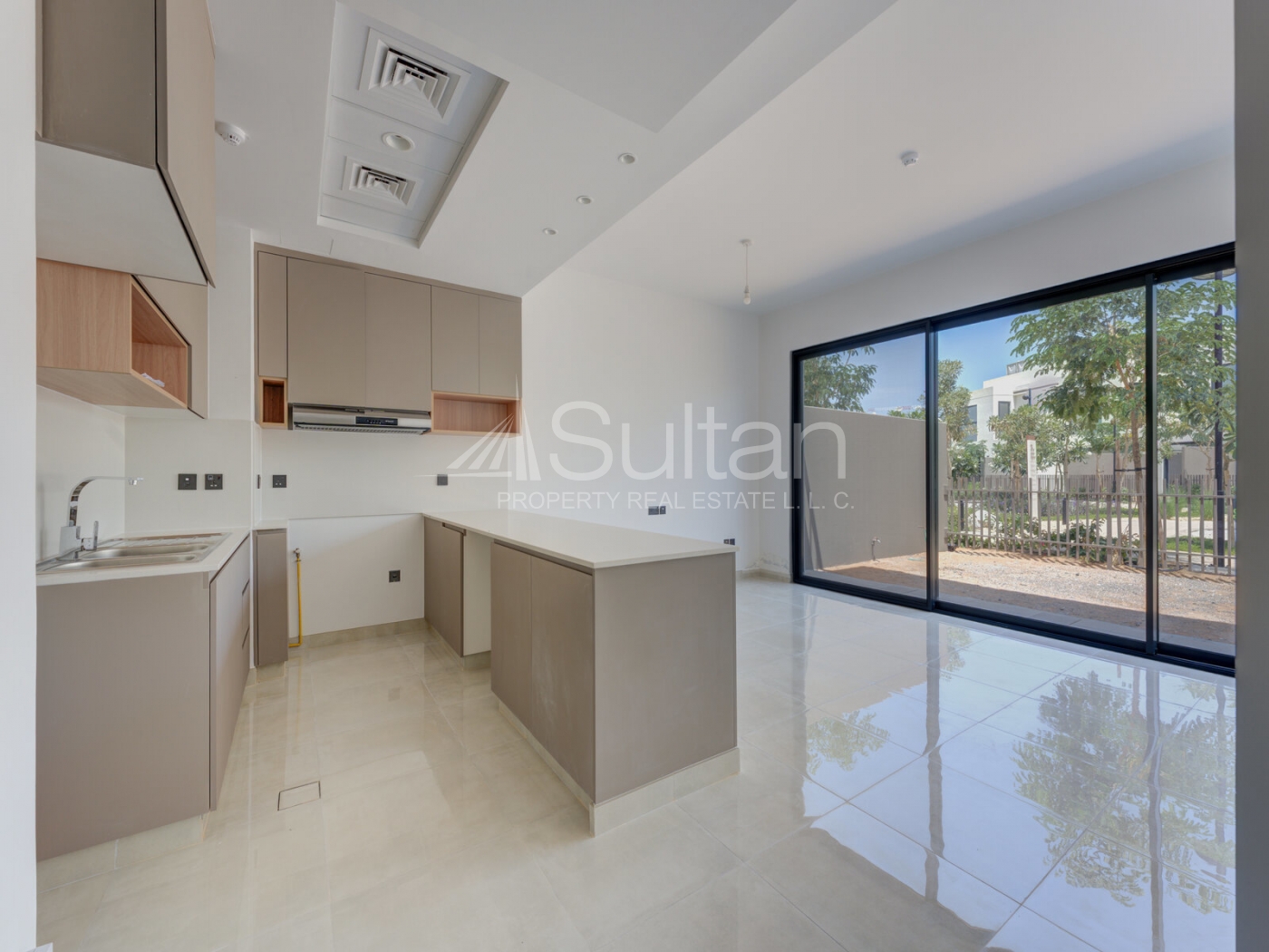 watermark Brand New 2BR Townhouse| with Private Garden