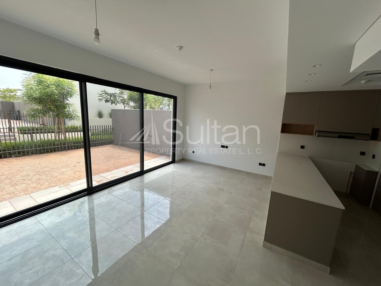 watermark Brand New 2BR Townhouse |with Private Garden |