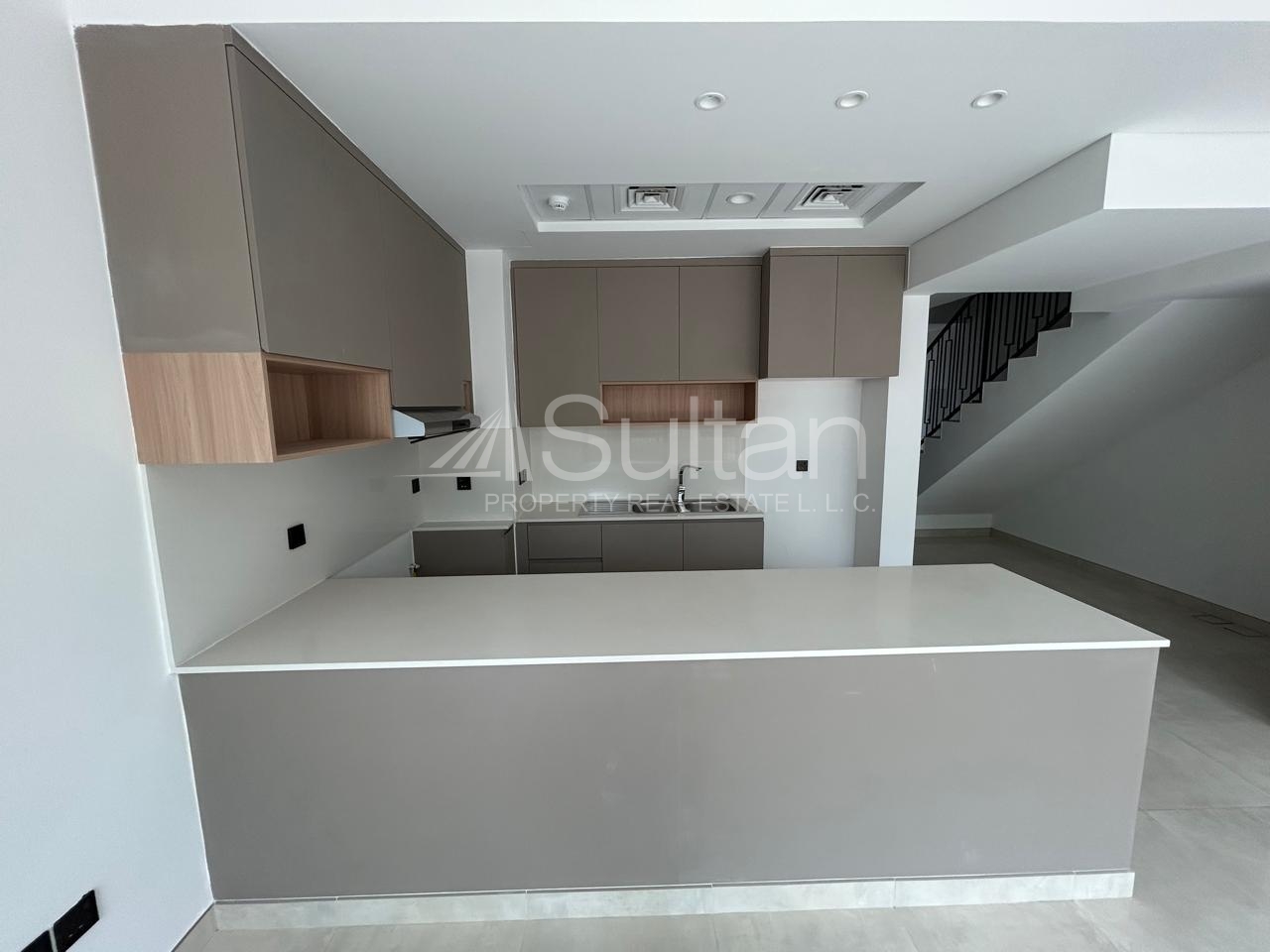 watermark Brand New 2BR Townhouse |with Private Garden |