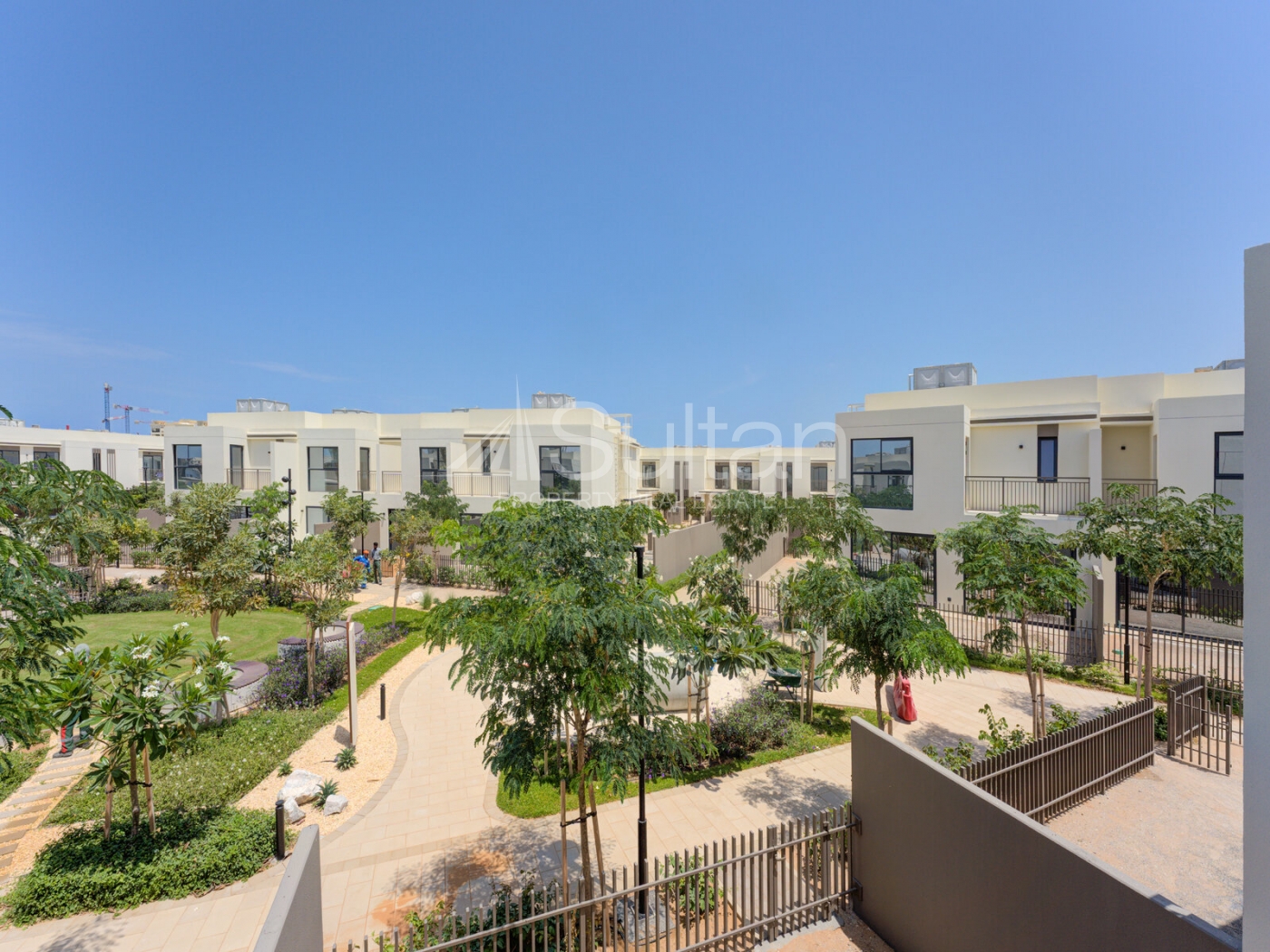 watermark Luxury Brand New 2BR Townhouse | Private Garden
