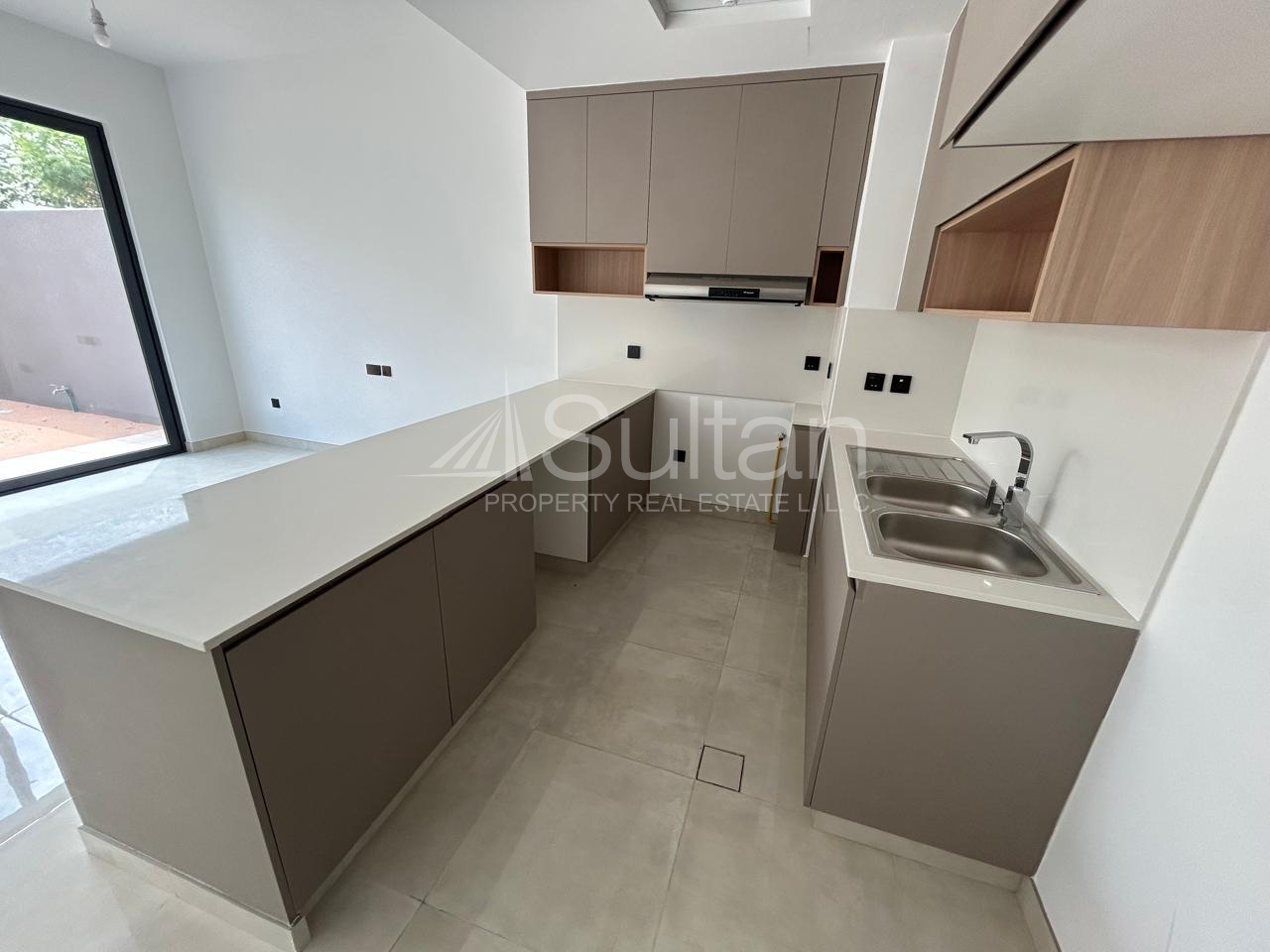 watermark Brand New 2BR Townhouse |with Private Garden |