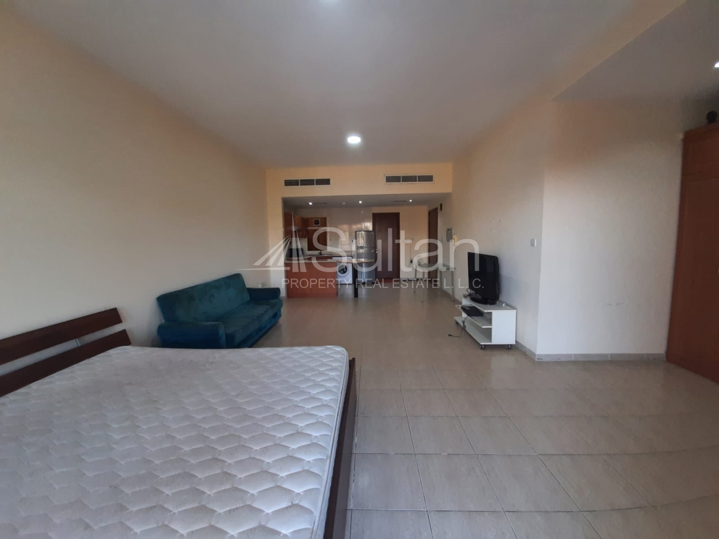 watermark High Floor Studio | Golf view | Partly Furnished