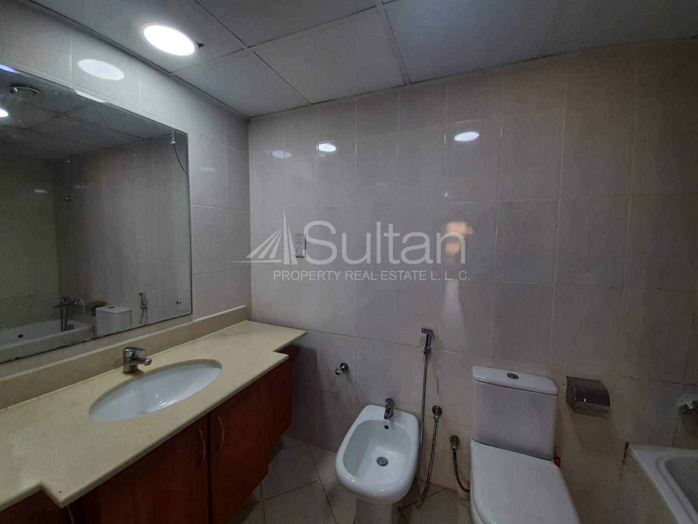 watermark High Floor Studio | Golf view | Partly Furnished