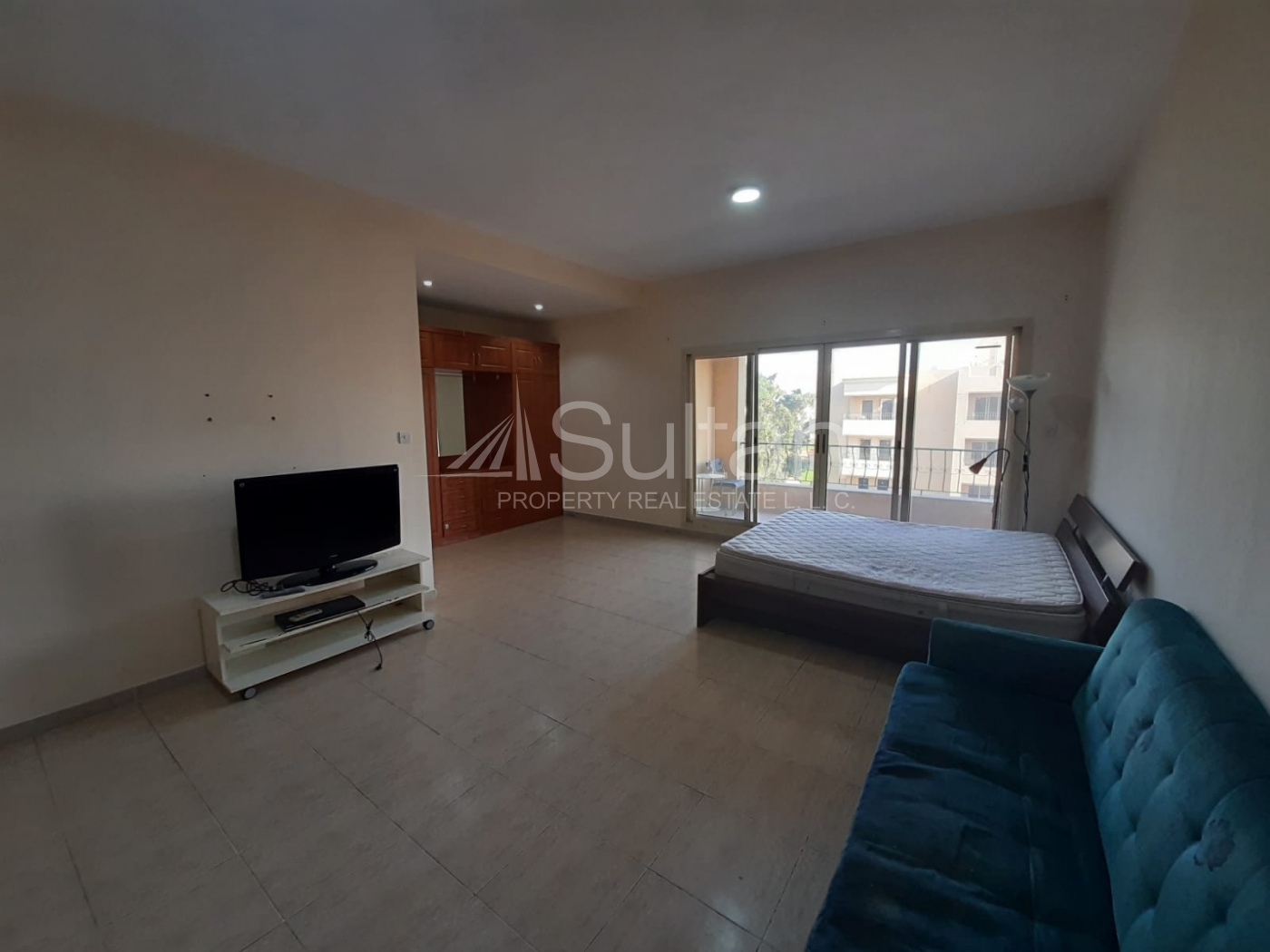 watermark High Floor Studio | Golf view | Partly Furnished