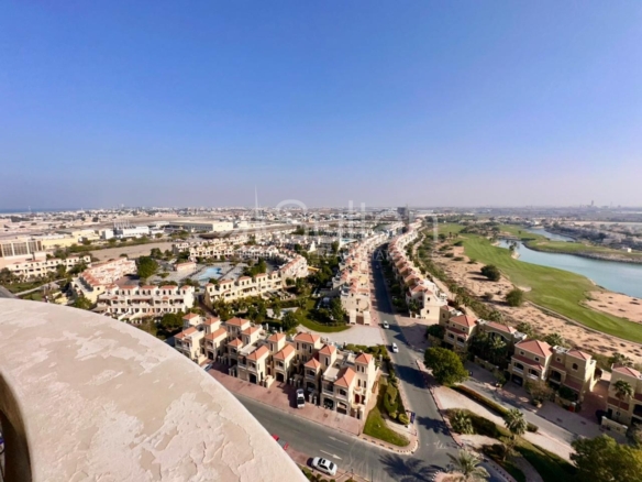 Lovely Studio | Lagoon View | Furnished