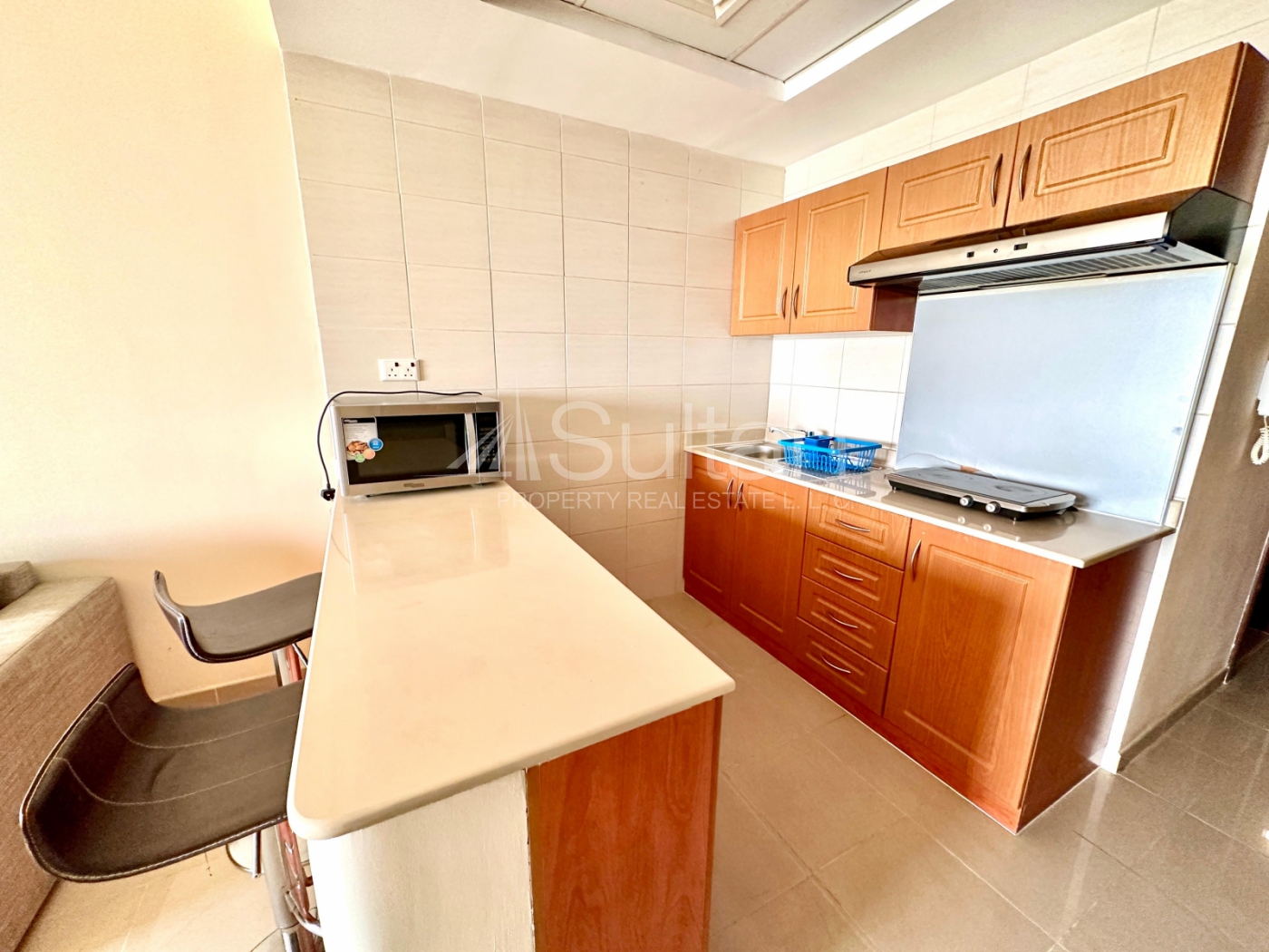 High Floor Studio Beach & Pool Access