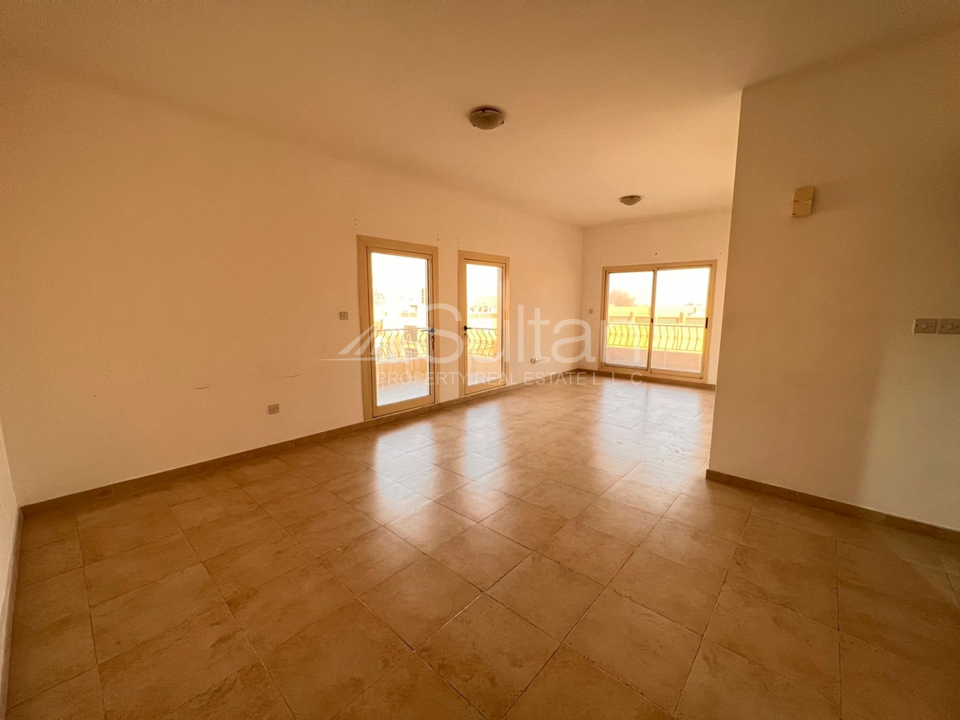watermark High Floor 1BR | Near to Mall | Spacious Property