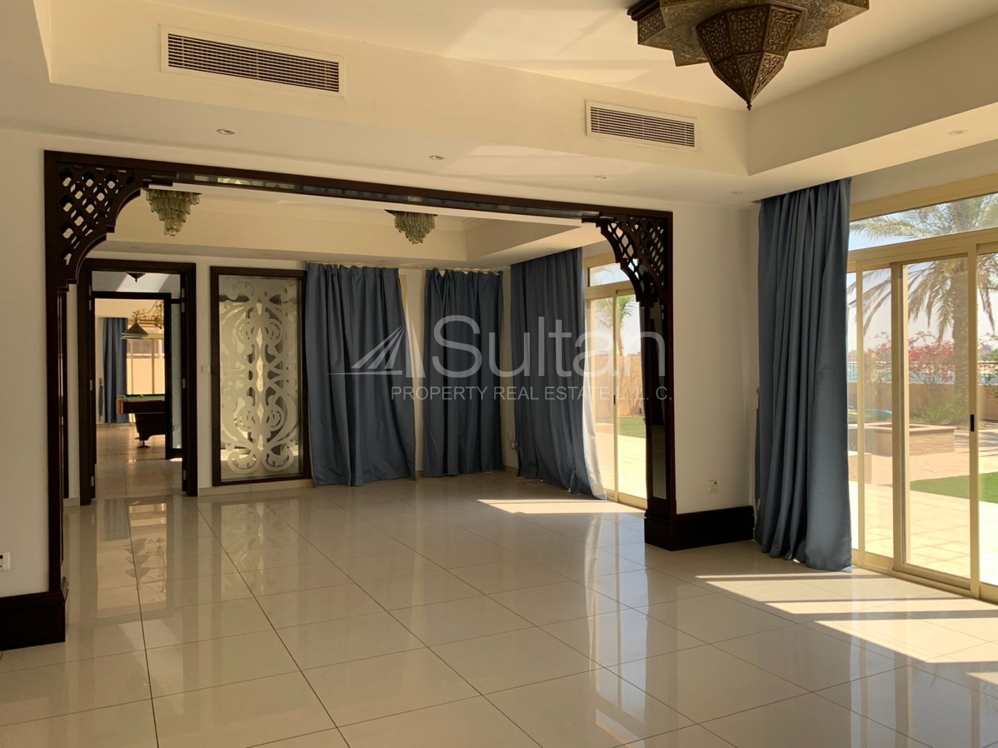 watermark Luxury Antique 5BR Villa Beach Front |Great Price