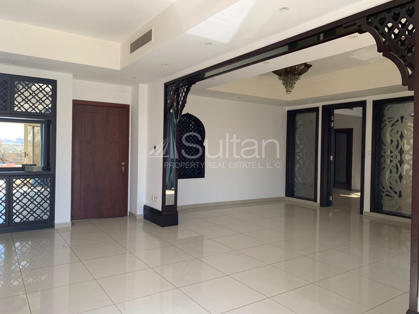 watermark Luxury Antique 5BR Villa Beach Front |Great Price