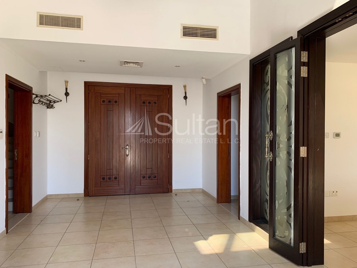 watermark Luxury Antique 5BR Villa Beach Front |Great Price