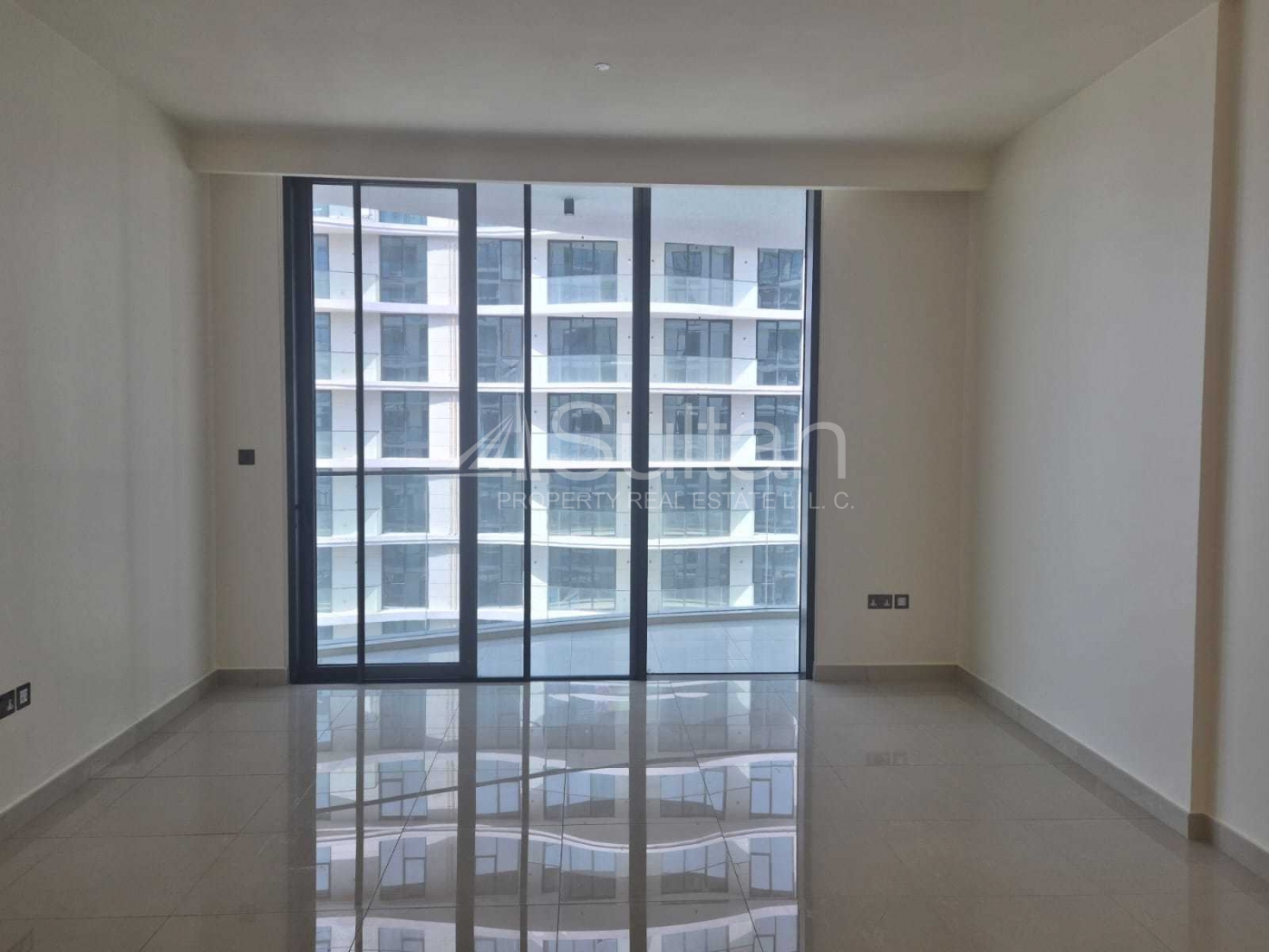 watermark Brand New | 1 BHK | partial sea view | Unfurnished