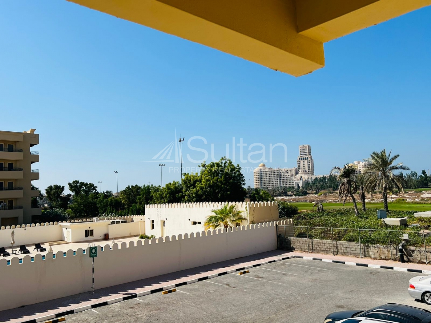 watermark HOT DEAL | Spacious Corner 1-Bedroom | Golf View