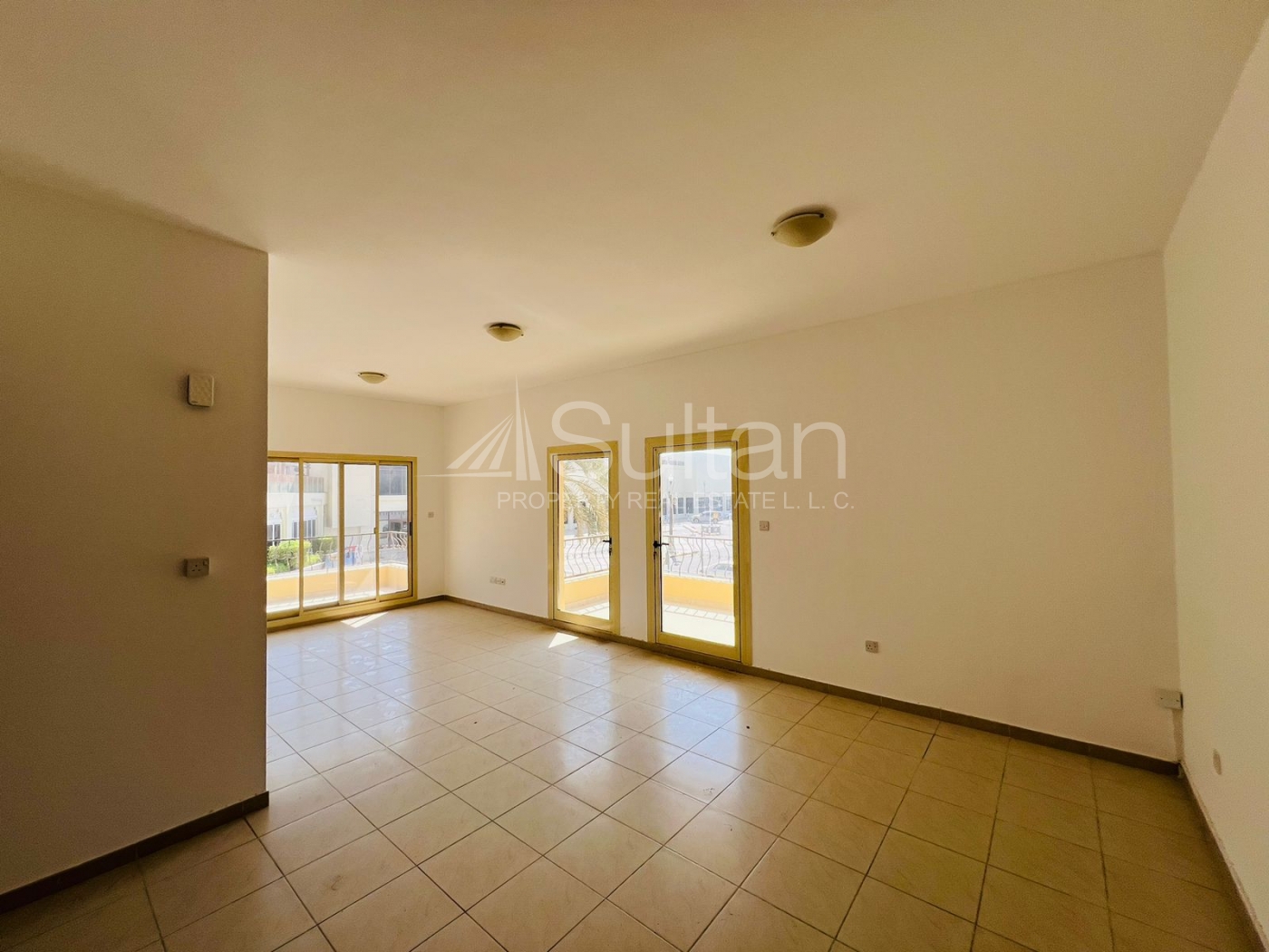 watermark HOT DEAL | Spacious Corner 1-Bedroom | Golf View
