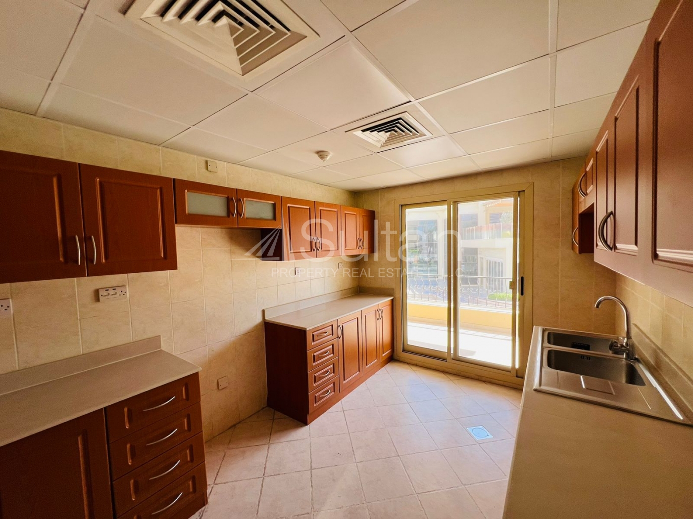 watermark HOT DEAL | Spacious Corner 1-Bedroom | Golf View